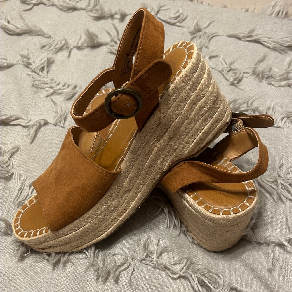 Universal Thread Brown Espadrille Sandals